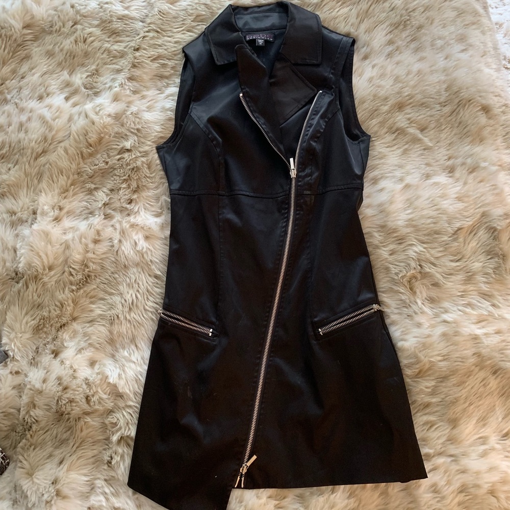 Bebe dress